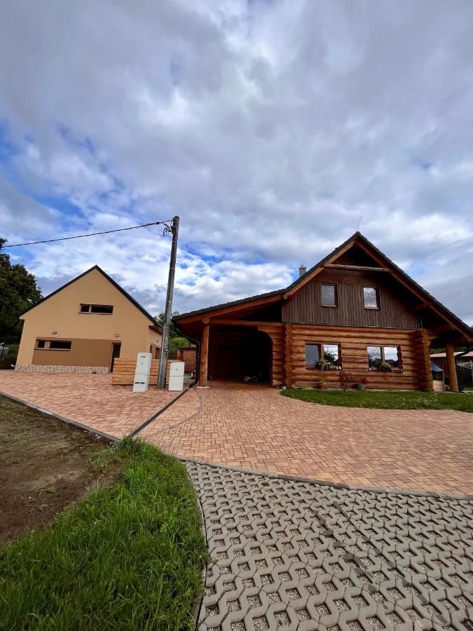 U Srubu Apartment Moravany  Exterior photo